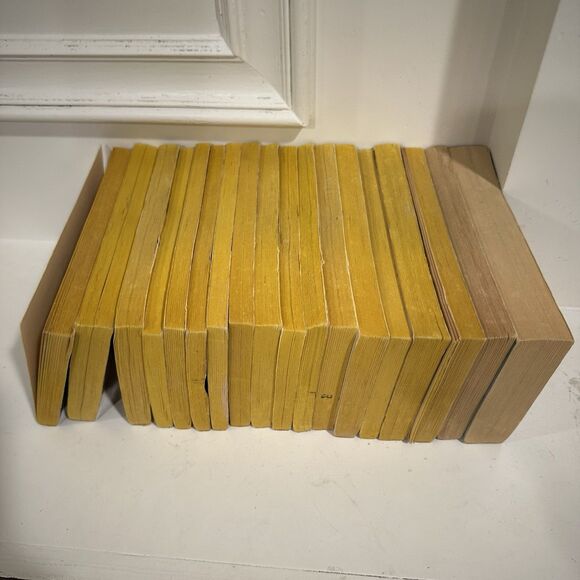 Louis Lamar Sacket Series 18 Book Complete Paperback Set - Picture 12 of 12